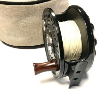 Alternative view of Charlton Signature Series Salt Water Fly Reel Model 8500 1.2 With Pouch