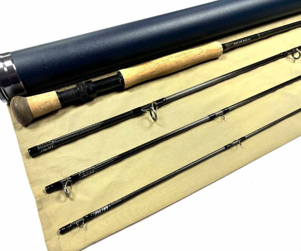 Alternative view of Thomas and Thomas SOLAR 9′ Trout / Salt Water Fly Rod Line #11 With Bag & Tube
