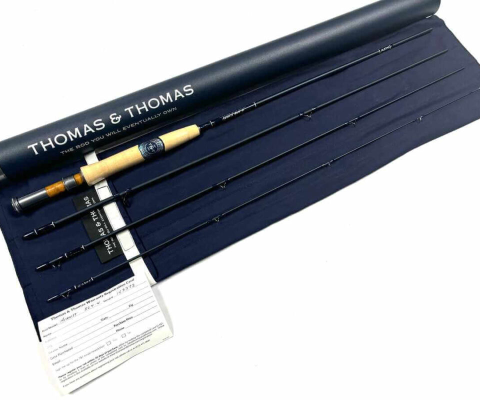   Thomas and Thomas AVANTT 8′ 6" Trout / Salt Water Fly Rod Line #4 With Bag & Tube MINT NEW