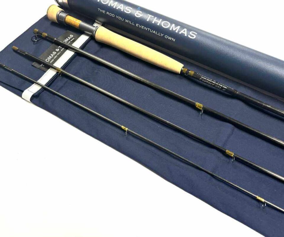   Thomas and Thomas CONTACT 11′ 3″ Trout Fly Rod Line #3 With Bag & Tube