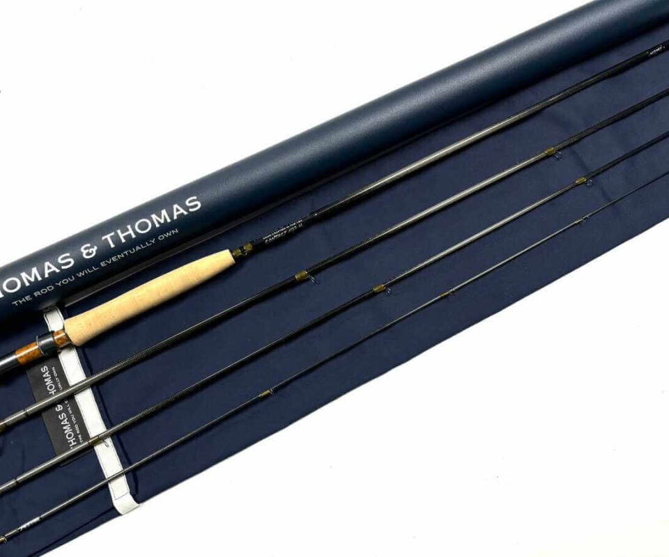   Thomas and Thomas CONTACT 11′ 3″ Trout Fly Rod Line #3 With Bag & Tube Excellent