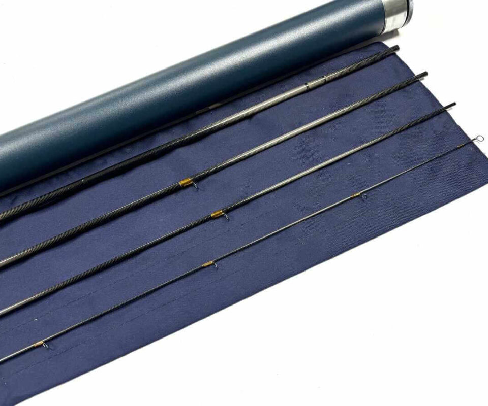   Thomas and Thomas CONTACT 11′ 3″ Trout Fly Rod Line #3 With Bag & Tube