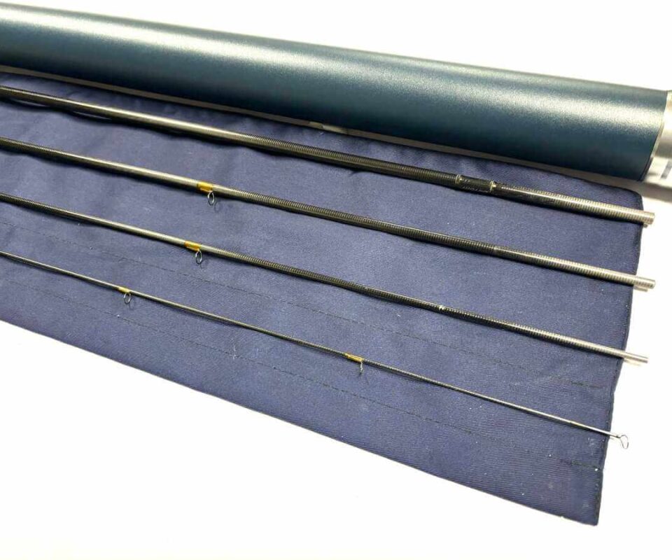   Thomas and Thomas CONTACT 11′ 3″ Trout Fly Rod Line #3 With Bag & Tube