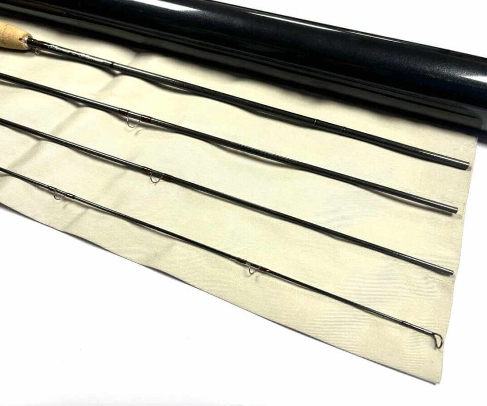   Thomas and Thomas ESP (Extra Sensory Presentation) 8′ Trout / Salt Water Fly Rod Line #5 With Bag & Tube