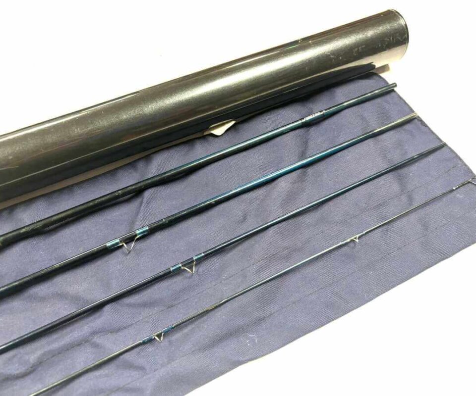   Thomas and Thomas SPIRE 9' Trout / Salt Water Fly Rod Line #5 With Bag & Tube