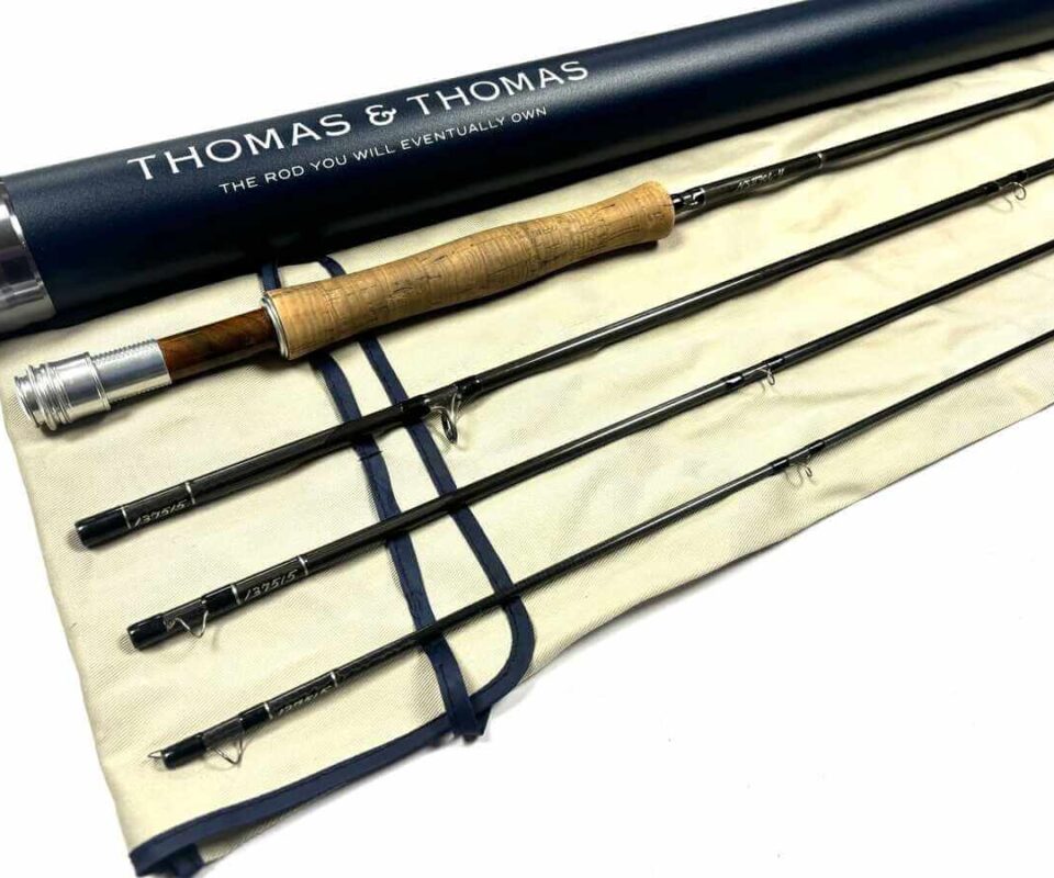   Thomas and Thomas NS II Distance 9′ Trout / Salt Water Fly Rod Line #6 With Bag & Tube Excellent Condition