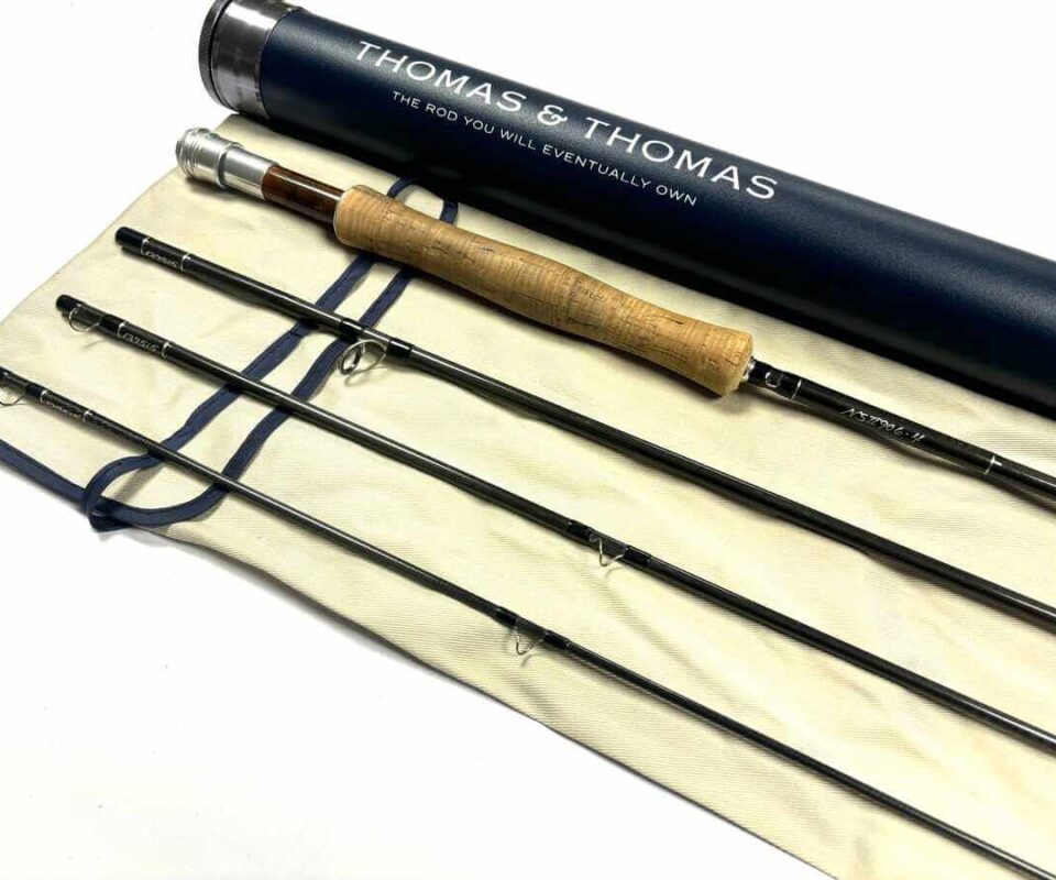   Thomas and Thomas NS II Distance 9′ Trout / Salt Water Fly Rod Line #6 With Bag & Tube Excellent Condition
