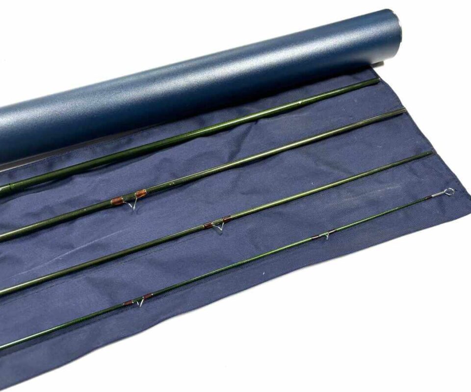   Thomas and Thomas NS 9′ Trout / Salt Water Fly Rod Line #5 With Bag & Tube