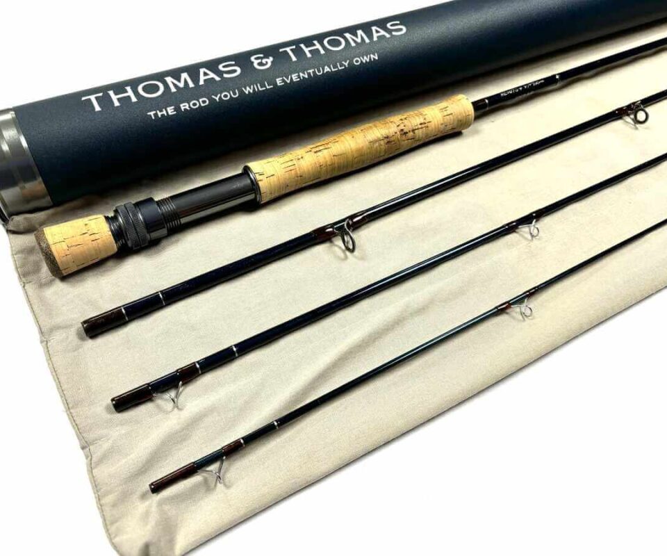   Thomas and Thomas HE HELIX 9′ Trout / Salt Water Fly Rod Line #7 With Bag & Tube