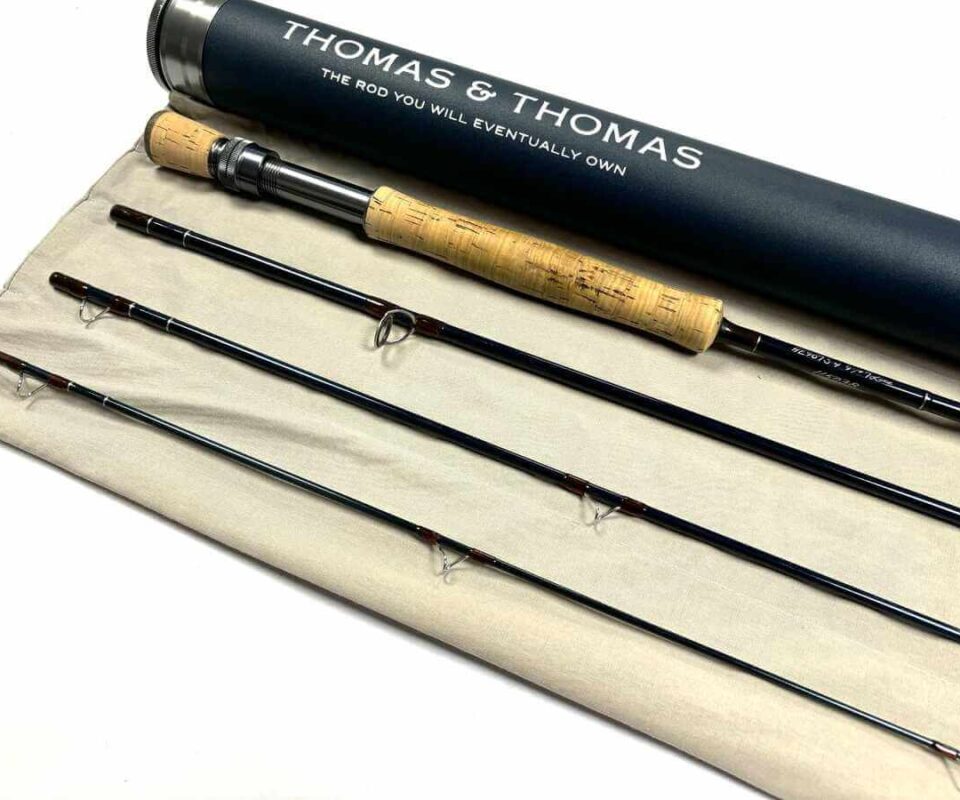   Thomas and Thomas HE HELIX 9′ Trout / Salt Water Fly Rod Line #7 With Bag & Tube