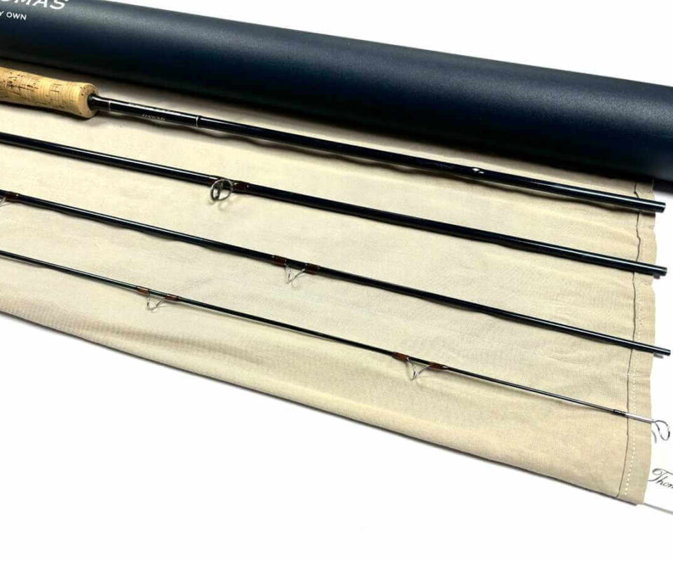   Thomas and Thomas HE HELIX 9′ Trout / Salt Water Fly Rod Line #7 With Bag & Tube