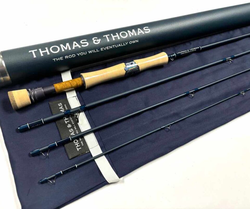   Thomas and Thomas AVANTT 10′ Trout / Salt Water Fly Rod Line #4 With Bag & Tube MINT WARRANTY