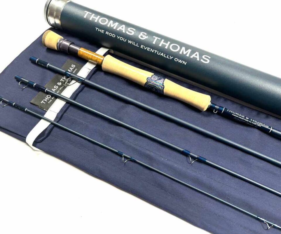   Thomas and Thomas AVANTT 10′ Trout / Salt Water Fly Rod Line #4 With Bag & Tube MINT WARRANTY
