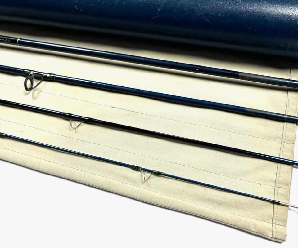   Thomas and Thomas HII 9′ Trout / Salt Water Fly Rod Line #8S With Bag & Tube