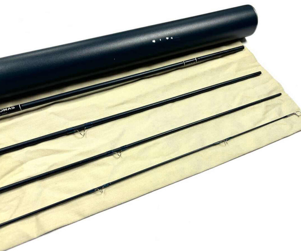   Thomas and Thomas AVANTT 9′ Trout / Salt Water Fly Rod Line #6 With Bag & Tube