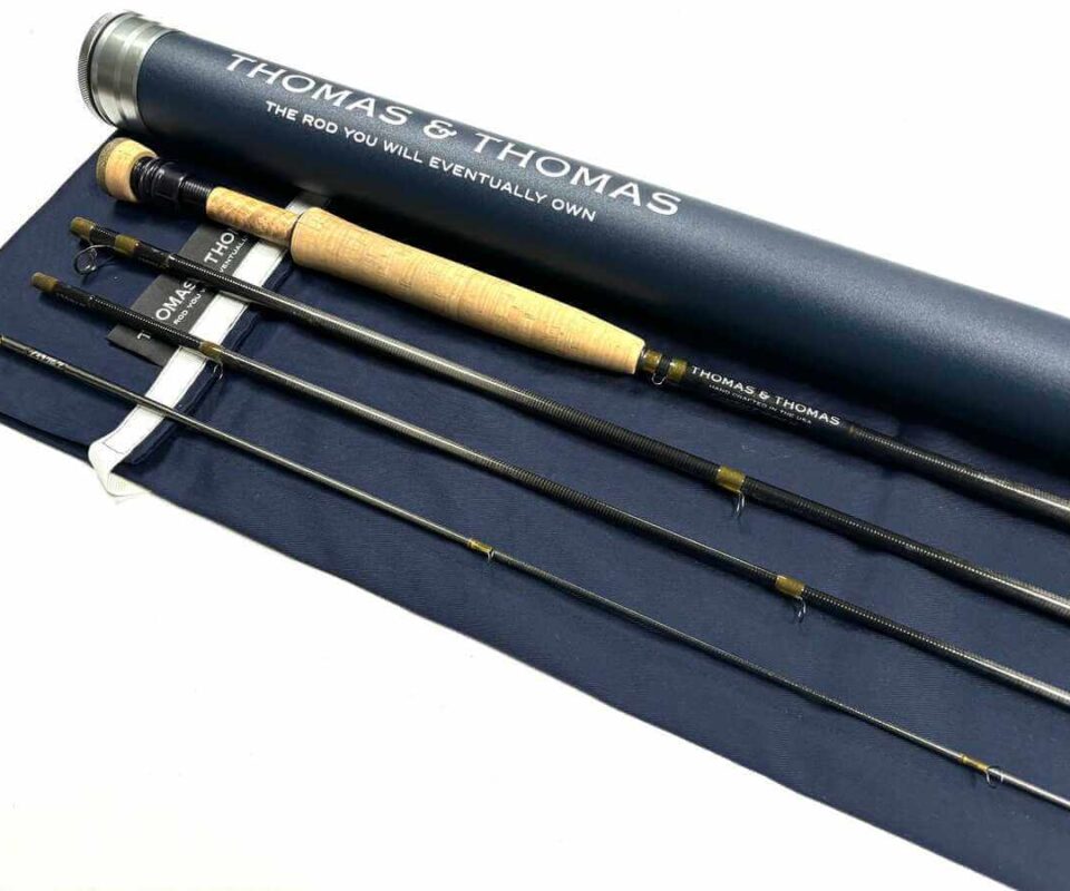   Thomas and Thomas CONTACT 10′ 8″ Trout Fly Rod Line #4 With Bag & Tube