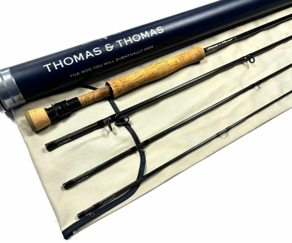   Thomas & Thomas DNA Switch 10′ Line #4 Graphite Trout / Salt Water Fly Rod With Bag & Tube