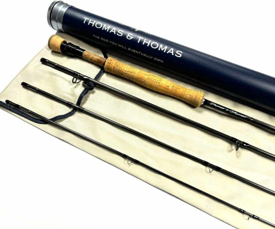   Thomas & Thomas DNA Switch 10′ Line #4 Graphite Trout / Salt Water Fly Rod With Bag & Tube