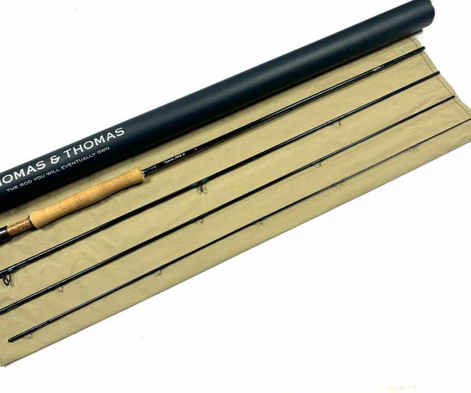   Thomas and Thomas SPIRE 10′ Trout / Salt Water Fly Rod Line #4 With Bag & Tube