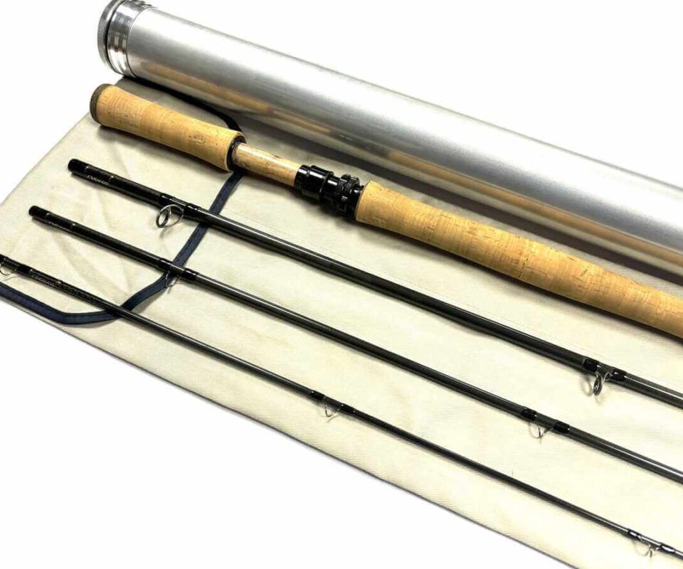   Thomas & Thomas DNA Switch 10′ Line #5 Graphite Trout / Salt Water Fly Rod With Bag & Tube