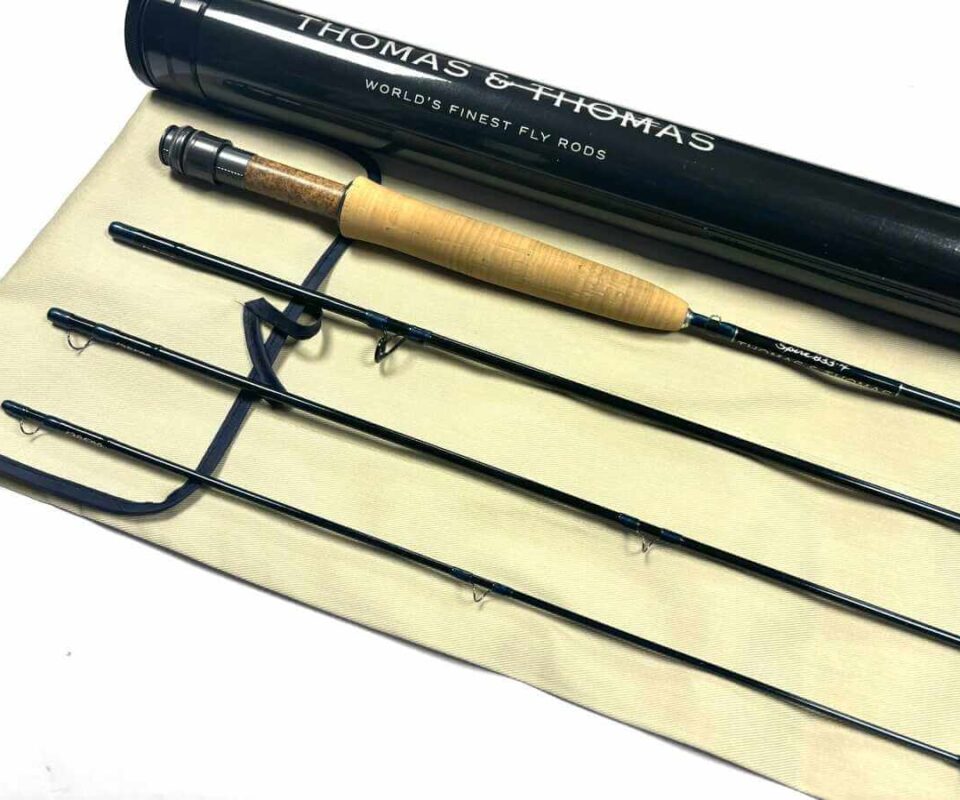   Thomas and Thomas SPIRE 8′ 3″ Trout / Salt Water Fly Rod Line #3 With Bag & Tube Excellent