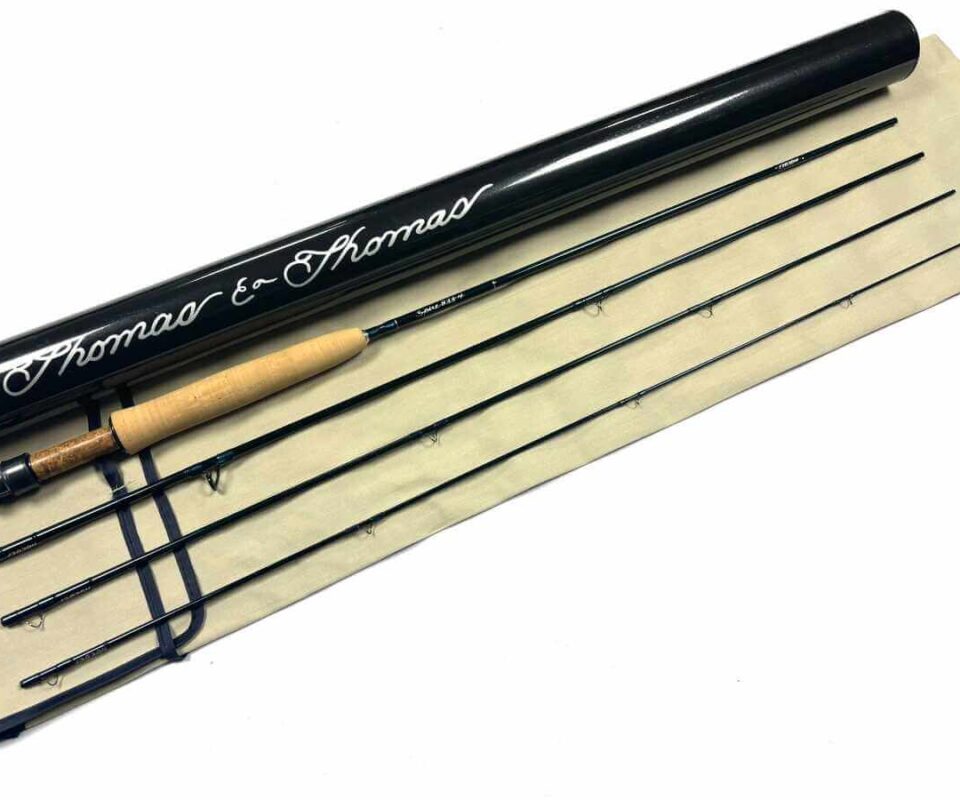   Thomas and Thomas SPIRE 8′ 3″ Trout / Salt Water Fly Rod Line #3 With Bag & Tube Excellent