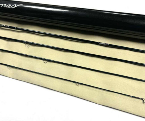   Thomas and Thomas SPIRE 8′ 3″ Trout / Salt Water Fly Rod Line #3 With Bag & Tube Excellent