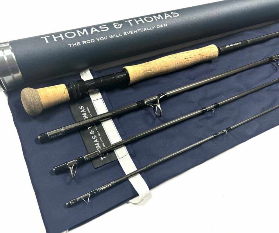  Thomas and Thomas SOLAR 9′ Trout / Salt Water Fly Rod Line #12 With Bag & Tube Excellent
