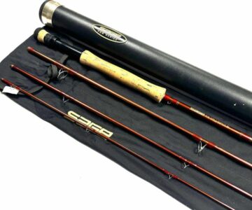   Sage TCR 7100-4 Graphite IIIe 10′ Trout Fly Rod #7 With Bag & Tube