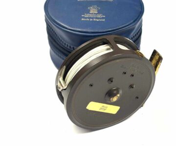   Hardy LRH Golden Lightweight 3 1/8″ Trout Fly Reel With Hardy DT5F Line & Pouch