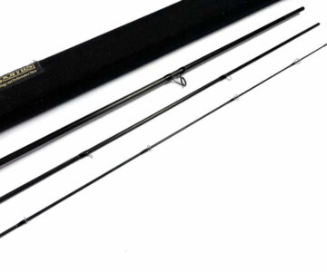   G Loomis GLX DISTANCE 10′ line #7 three piece trout fly rod with bag and case