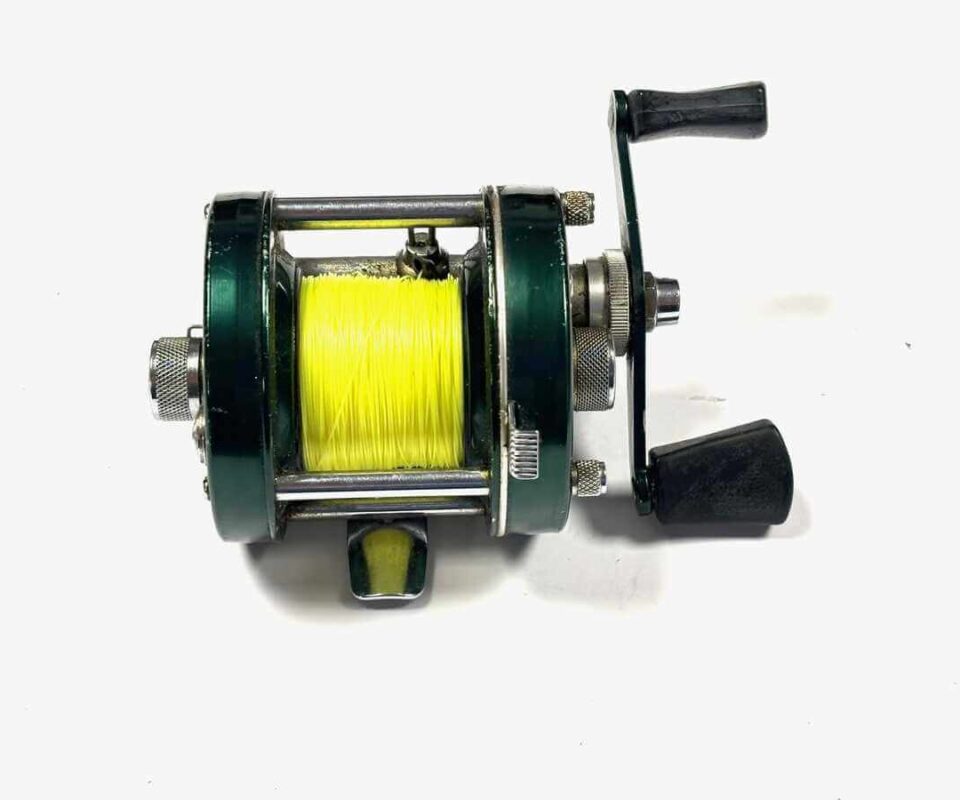   Abu Ambassadeur 5000D green Swedish vintage fishing reel