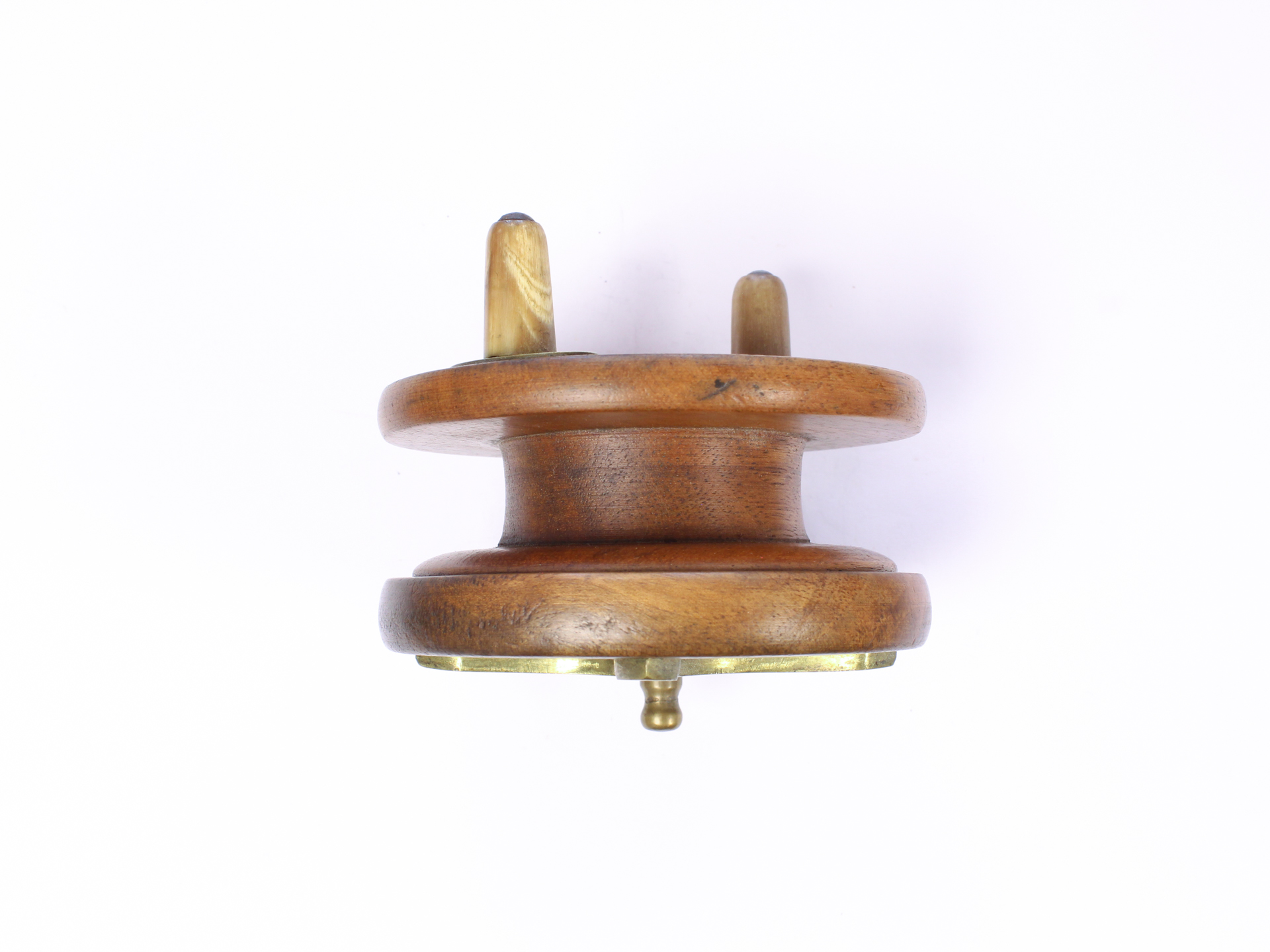 Unknown wood and brass Nottingham 3 1/2 " Casting reel - Image 3
