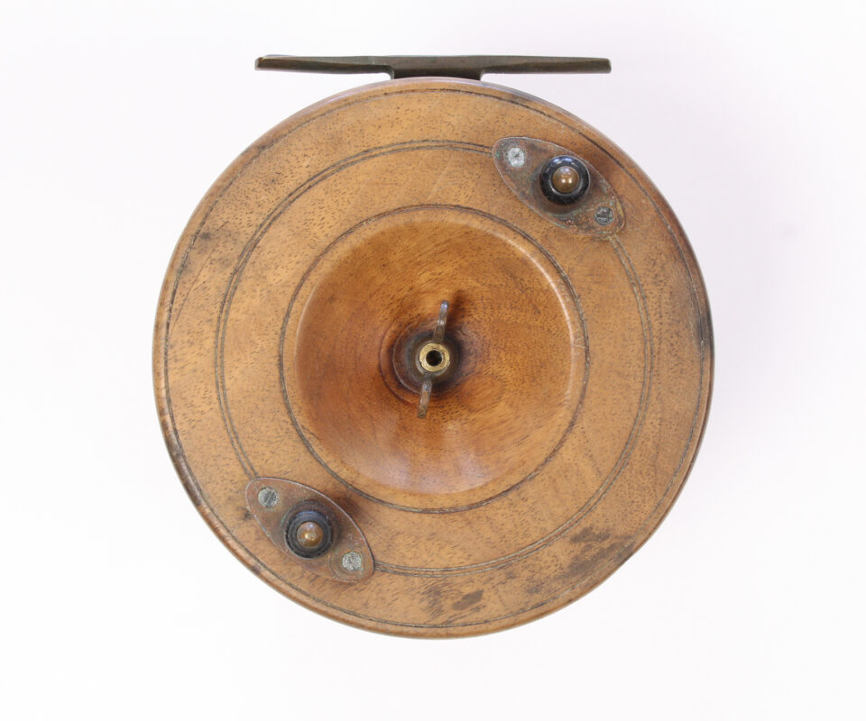 Alternative view of Unknown wood and brass Nottingham 5 1/2 " Casting reel