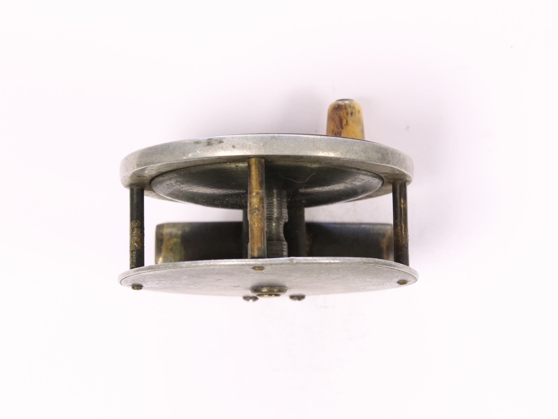 Unknown alloy Trout 3 " Casting reel - Image 3