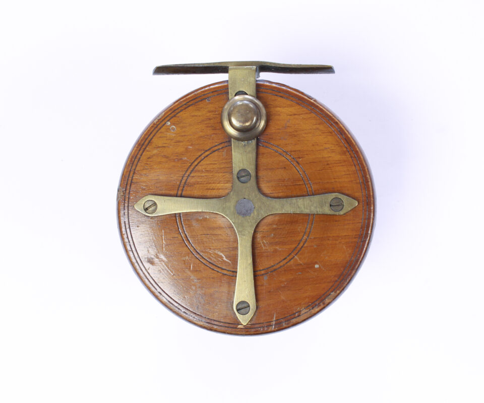   Unknown brass and wood Nottingham 3 1/2 " Casting reel