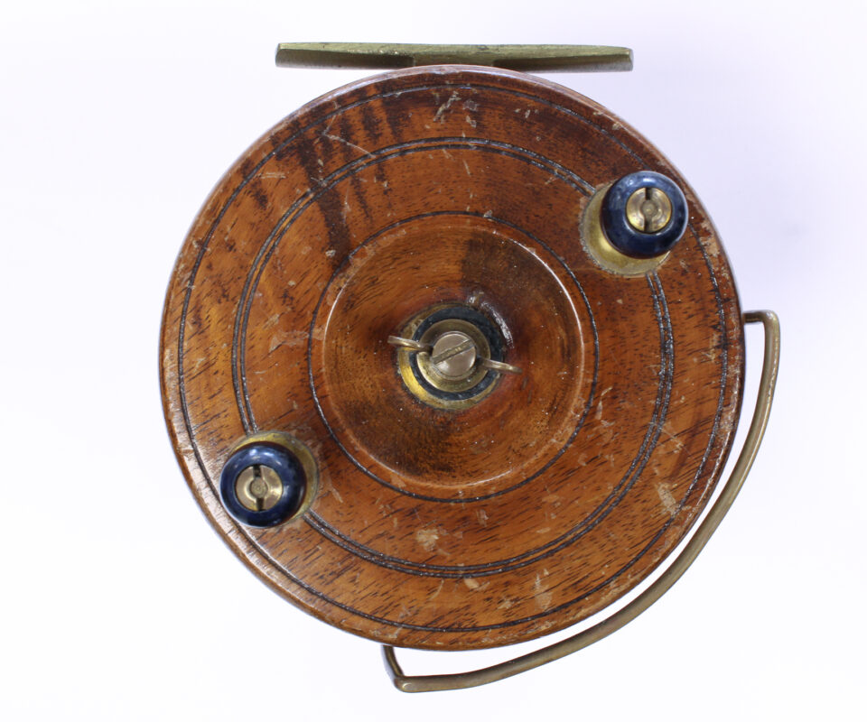 Alternative view of Unknown brass and wood Nottingham 4 1/2 " Casting reel
