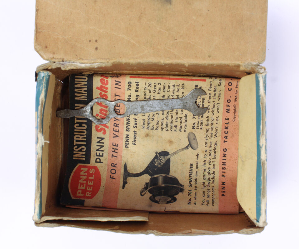 Alternative view of Penn Surfmaster Sea  Casting reel