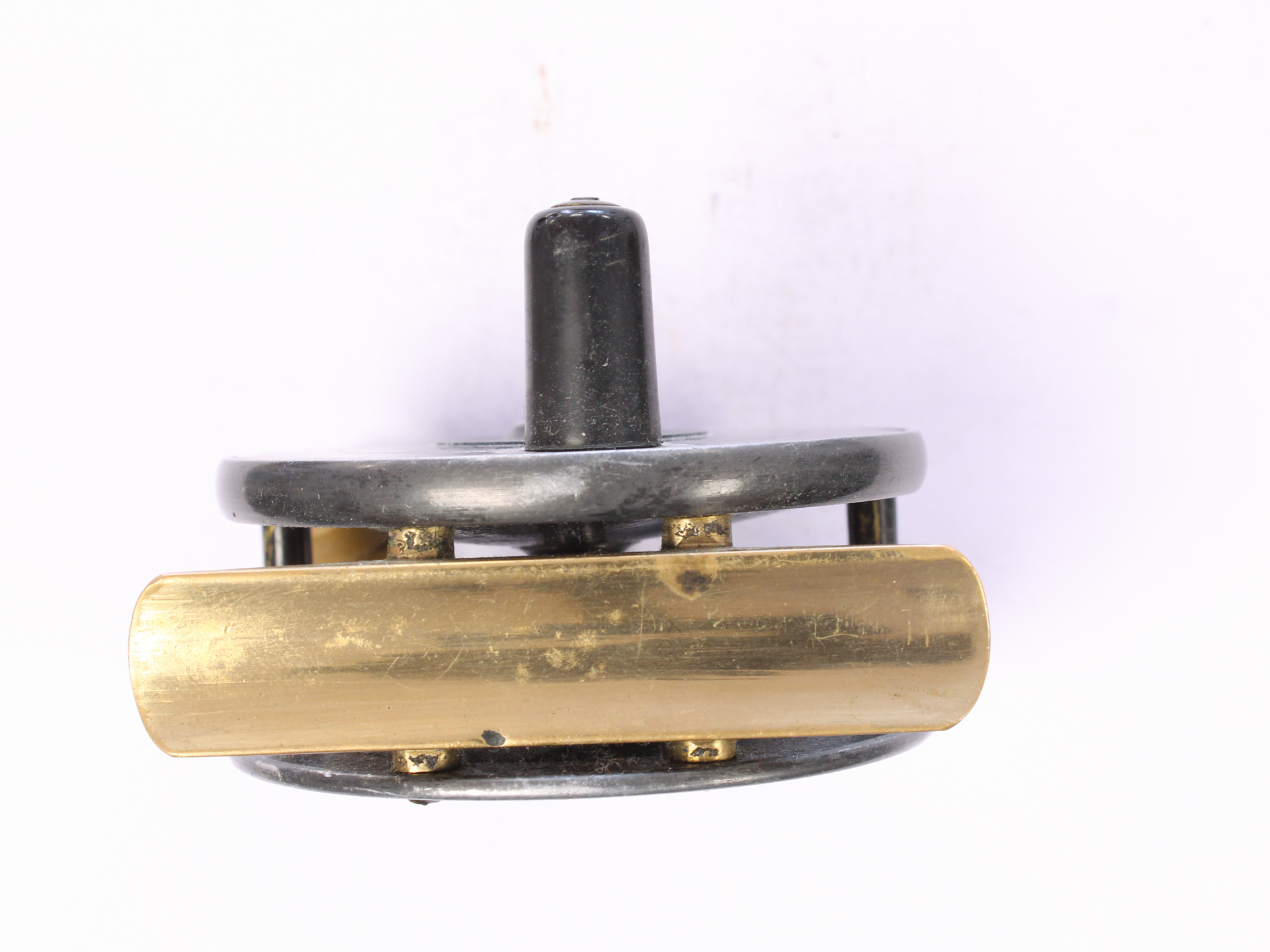 unknown alloy 2 1/2 " trout reel - Image 4