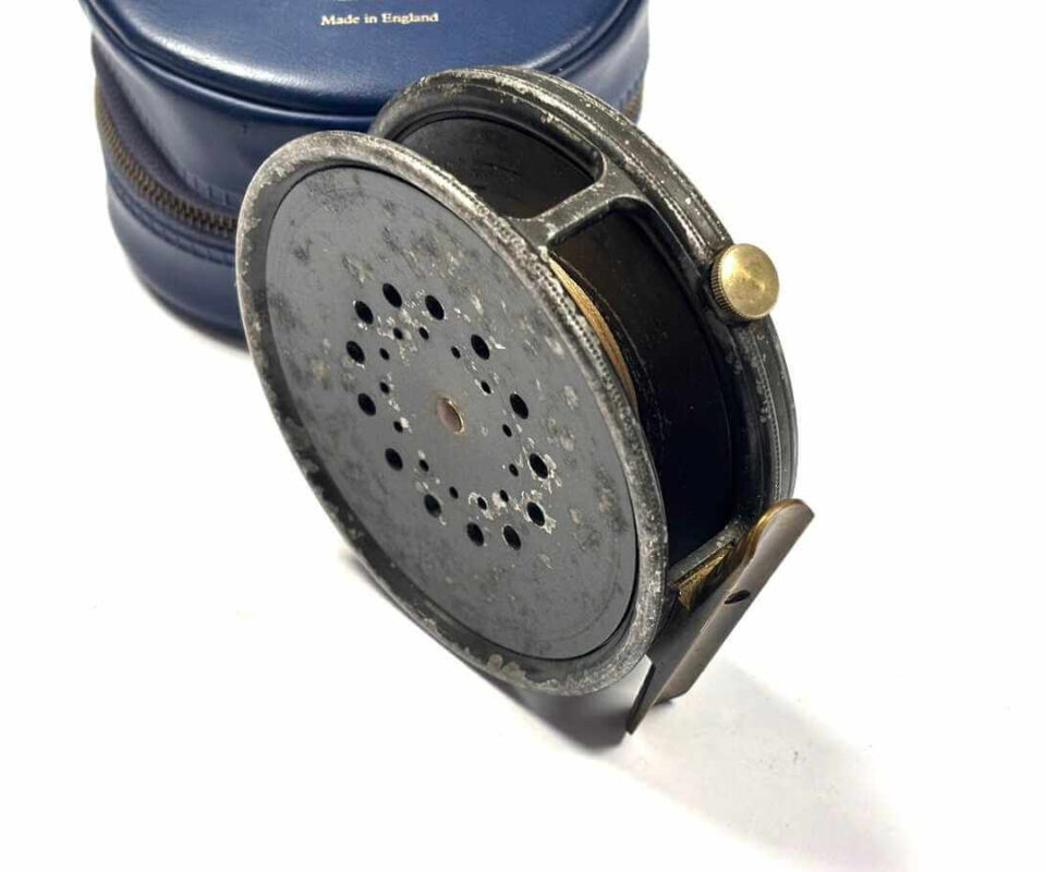   Hardy Perfect 3 7/8″ vintage alloy trout fly reel