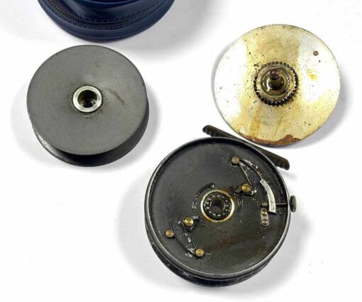   Hardy Perfect 3 7/8″ vintage alloy trout fly reel