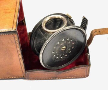  Hardy Perfect 4″ Wide Drum Salmon Fly Reel With Revolving Line Guard & Leather Case
