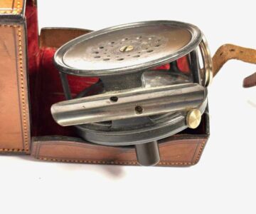   Hardy Perfect 4″ Wide Drum Salmon Fly Reel With Revolving Line Guard & Leather Case