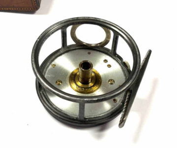   Hardy Perfect 4″ Wide Drum Salmon Fly Reel With Revolving Line Guard & Leather Case