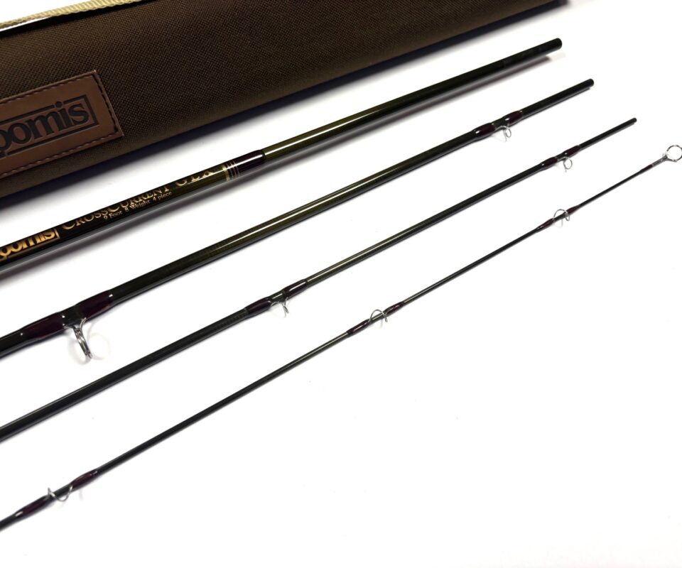  G Loomis Crosscurrent GLX 9′ Line #8 Saltwater Fly Rod With Bag & Case