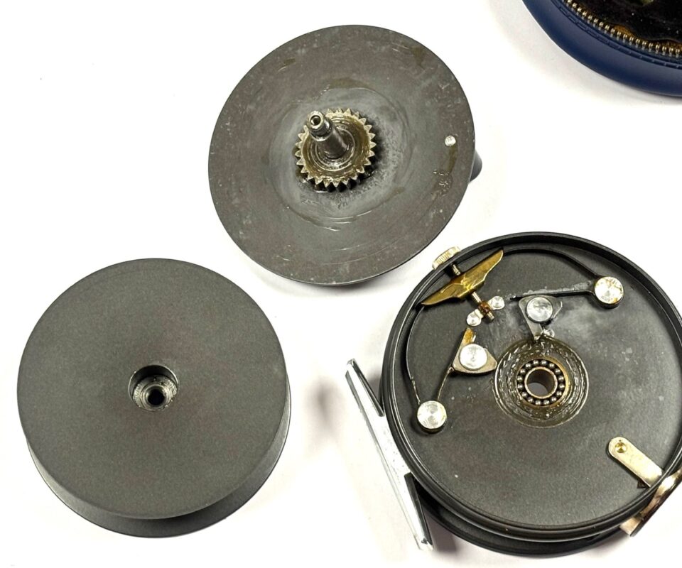   Hardy Perfect LEFT HAND WIND 3 5/8″ Alloy Fly Reel With Line Guard