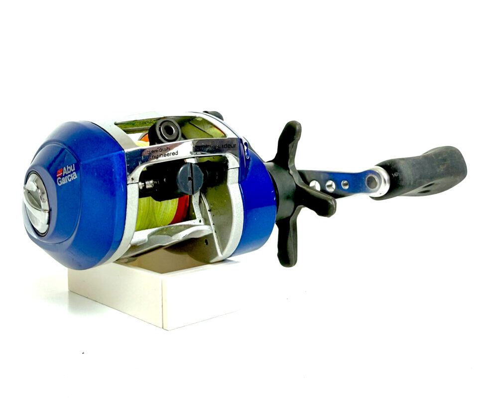 Alternative view of Abu Garcia Blue Max Multiplying Pike Perch / Salt Water Reel