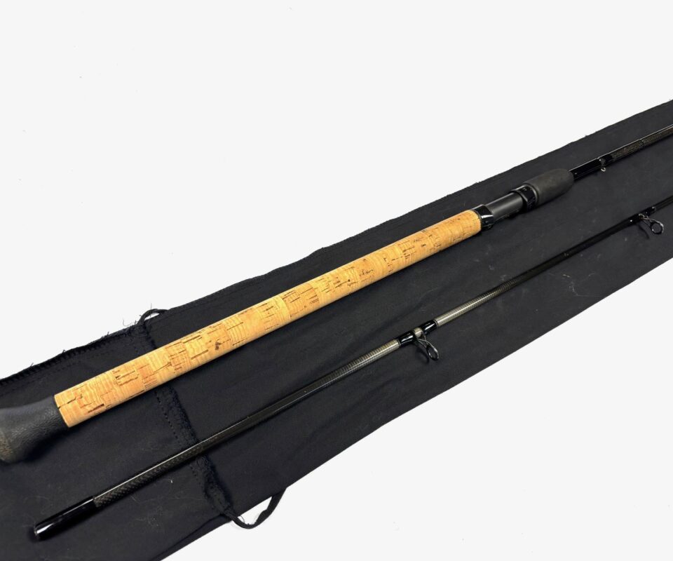   Harrison Torrix 2 piece 11ft Carp rod 1 1/4Ib TC With Bag Excellent Condition