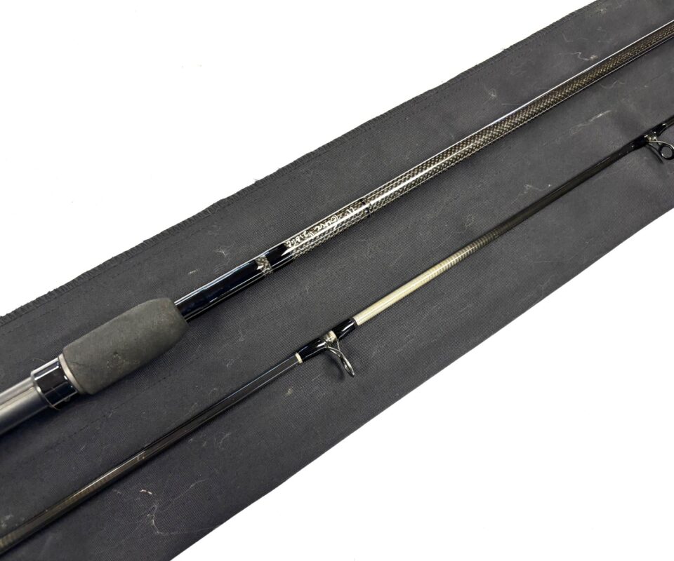   Harrison Torrix 2 piece 11ft Carp rod 1 1/4Ib TC With Bag Excellent Condition
