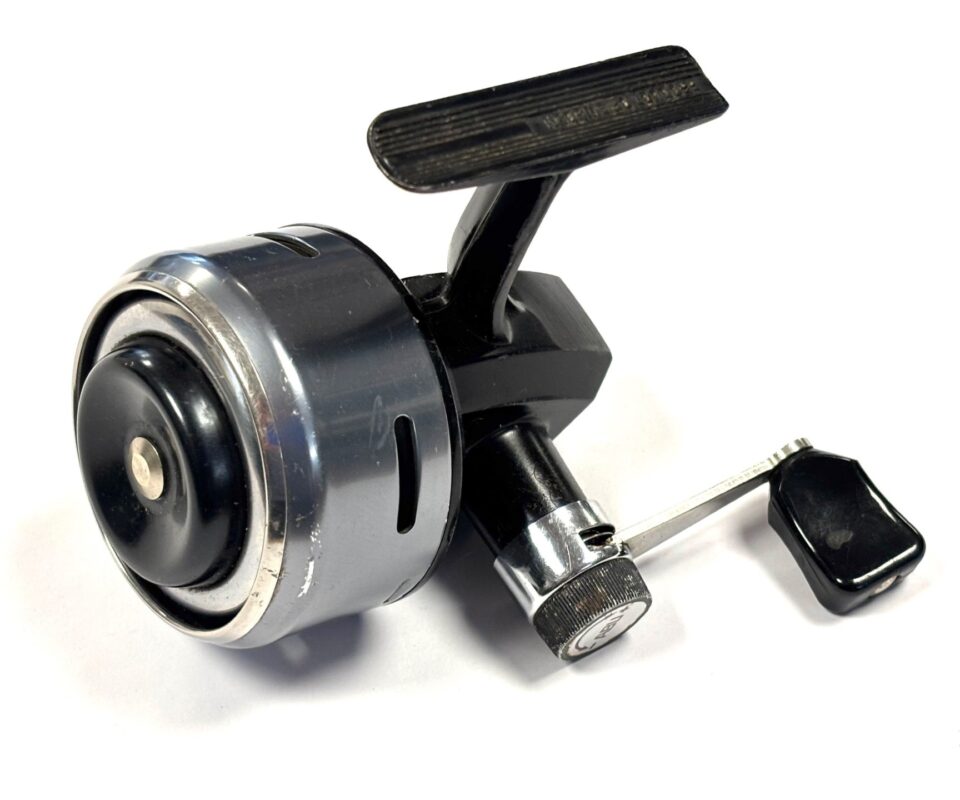   Abu Sweden 506 Closed Face Fishing Reel